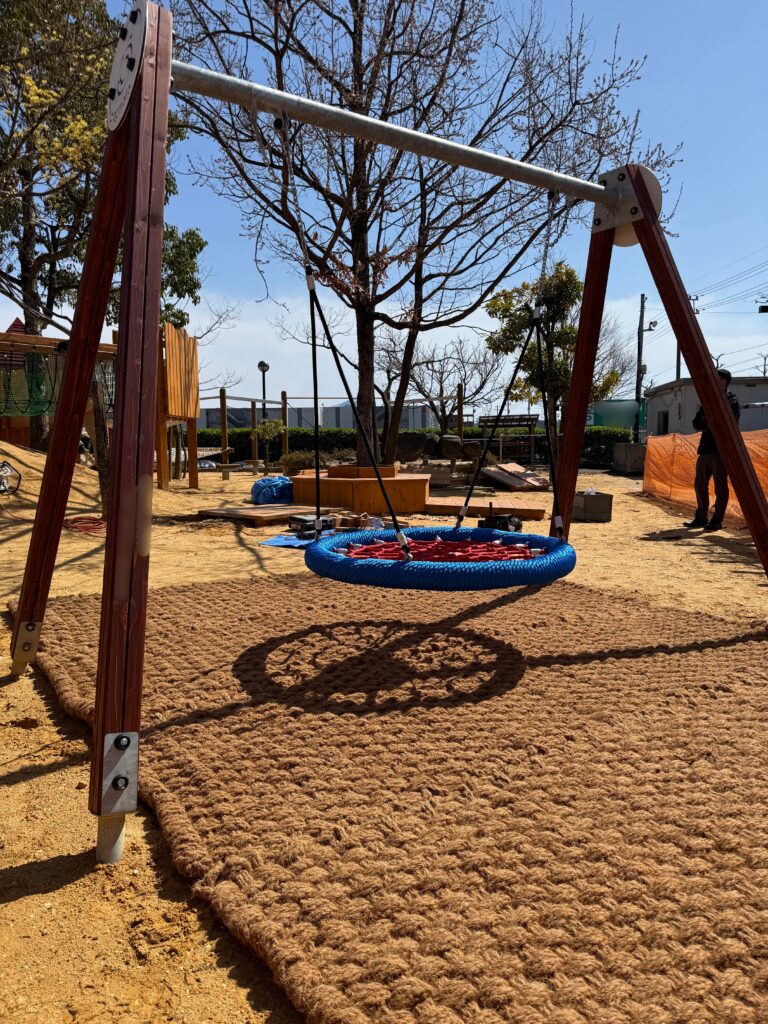 【自社施工】保育園 園庭遊具下